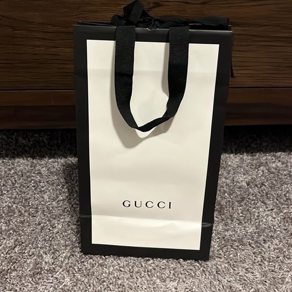 Authentic Gucci Shopping Bag - Black & White - Picture 3 of 7